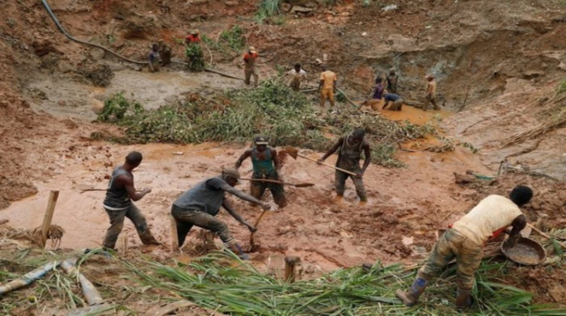 بين الكونغو والإمارات.. اتفاق لتصدير الذهب "يثير مخاوف كبيرة"